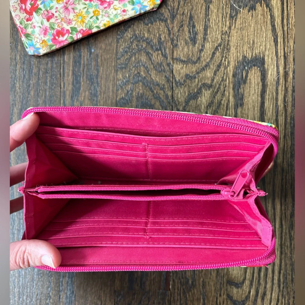 Floral Wristlet and Wallet Set - Picture 5 of 11